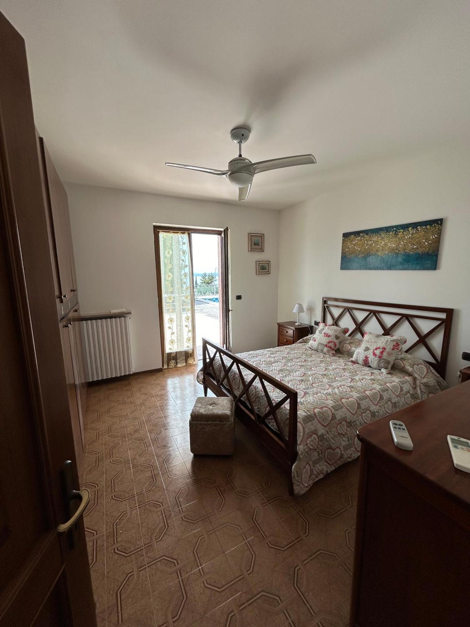 Poli Villa'S Apartment Bardolino Exteriér fotografie