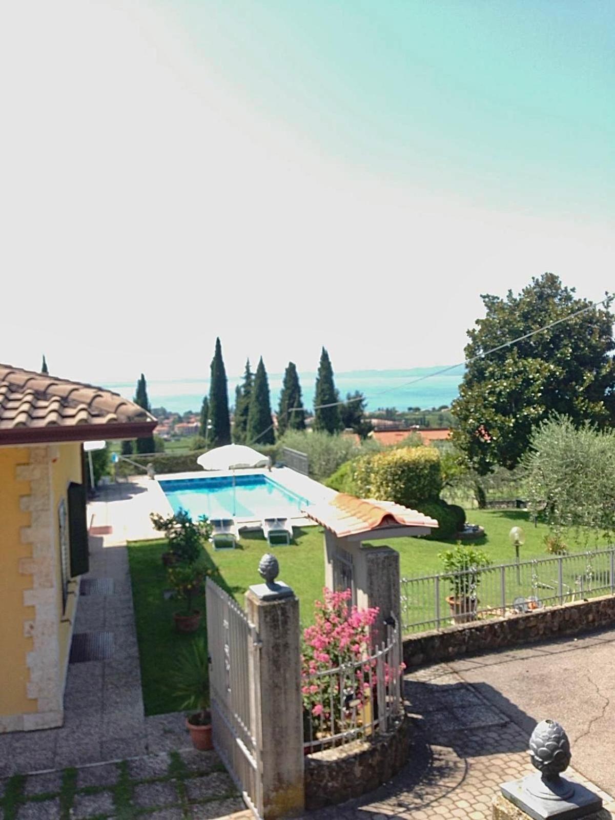 Poli Villa'S Apartment Bardolino Exteriér fotografie