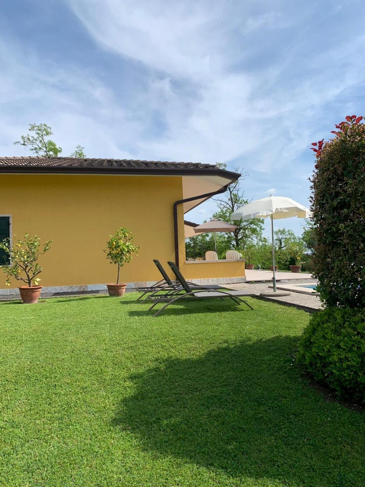 Poli Villa'S Apartment Bardolino Exteriér fotografie