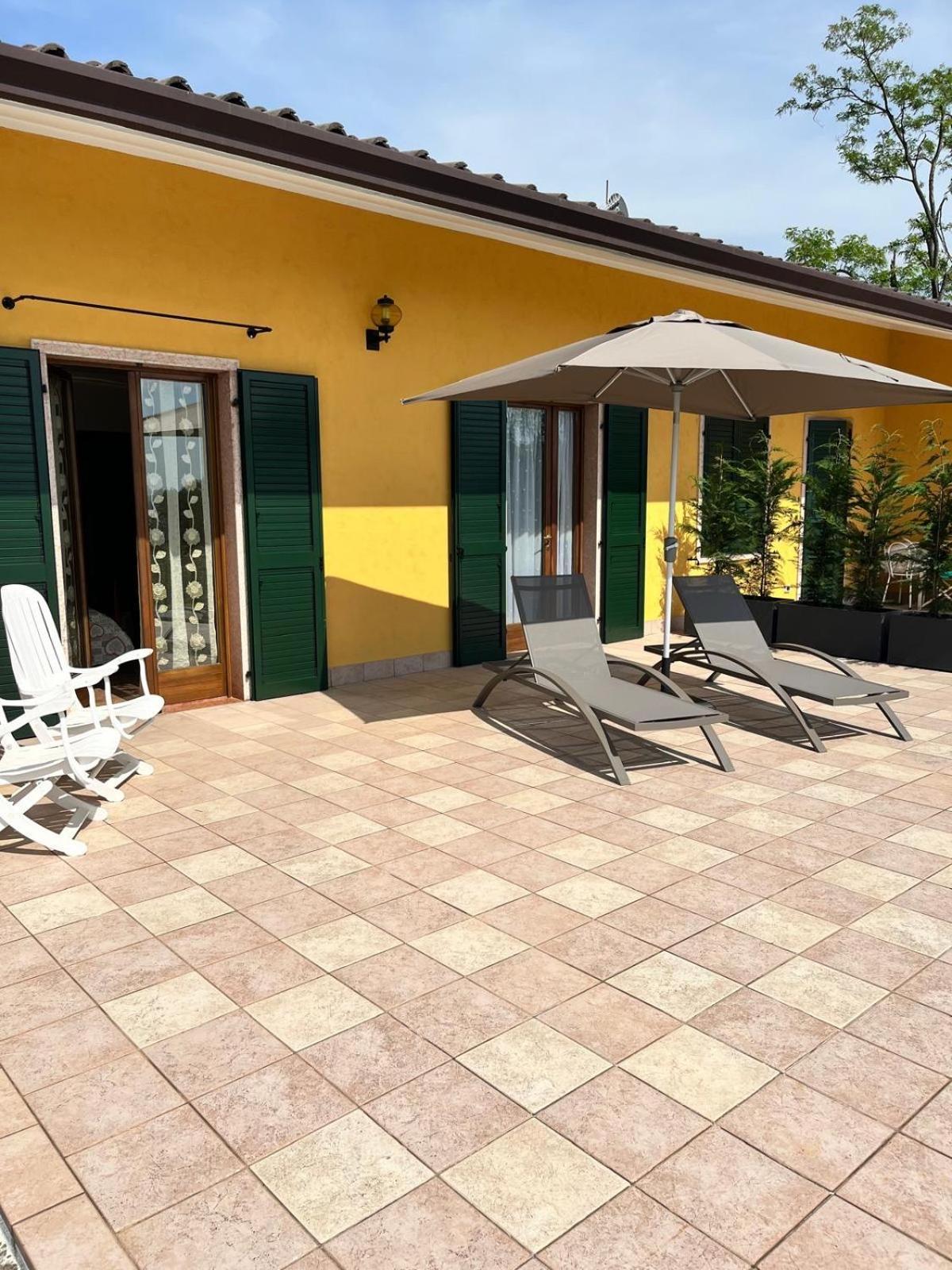 Poli Villa'S Apartment Bardolino Exteriér fotografie